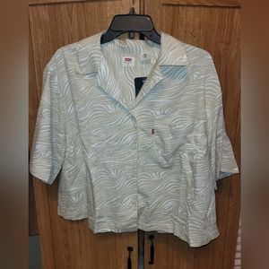 1XL Levi's Womens NWT safari crop button up